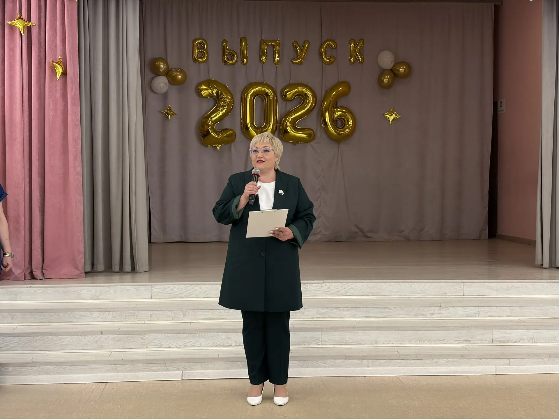 🎓💔 Наш первый корпус сегодня опустел. Но опустел не стенами — сердцем.  Прозвенел последний звонок д