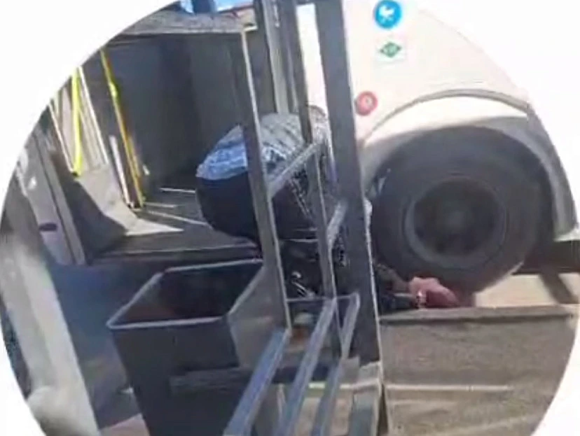 🚍 В Саратовской области водитель выбросил мальчика с велосипедом из автобуса