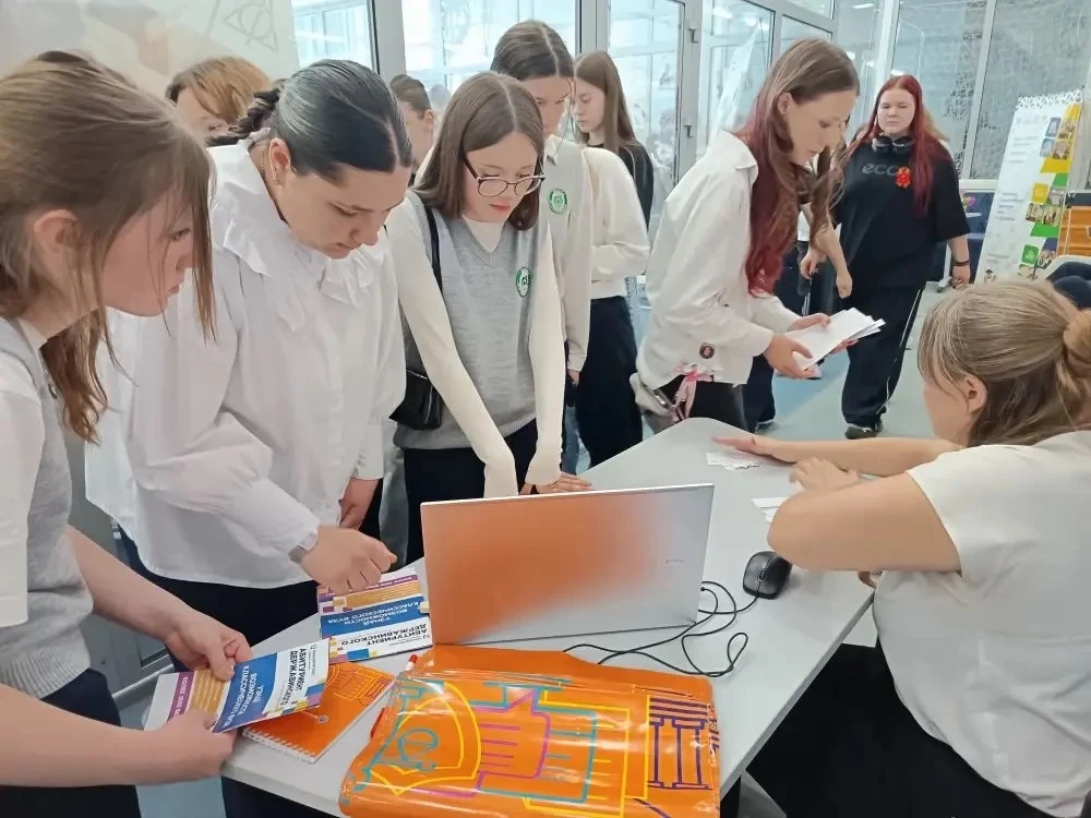 6 мая педагоги и учащиеся МАОУ "Татановская СОШ" приняли участие в стратегической встрече участников