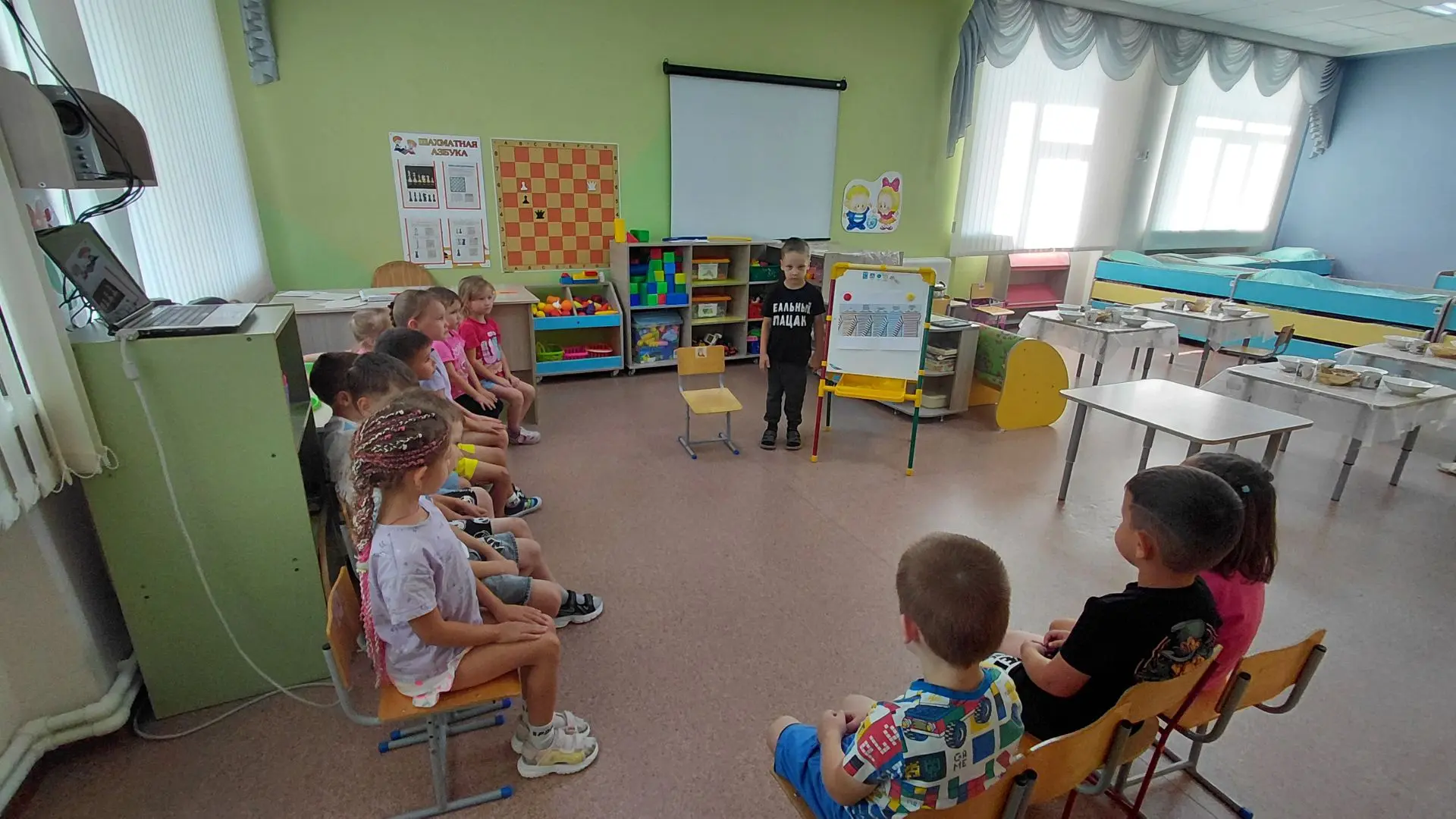 День тельняшки в детском саду: творчество и первые знания о традициях. Да, есть и такой...