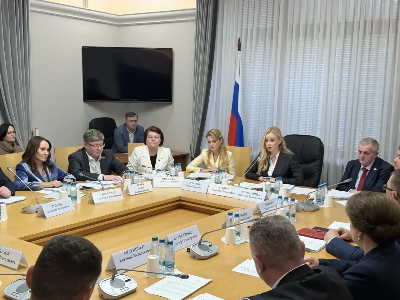 Наш комитет по труду, социальной политике и делам ветеранов приступил к работе после пл...