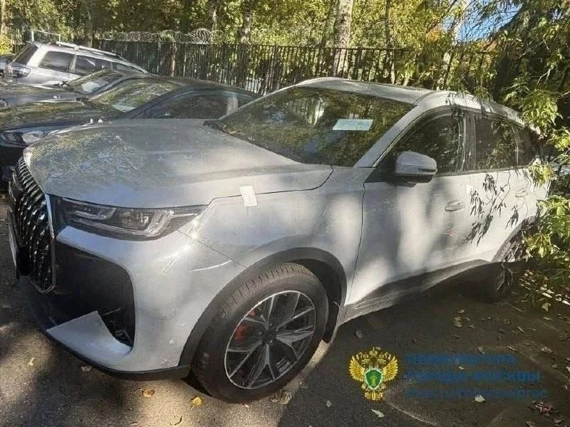 🚔 На Профсоюзной у водителя конфисковали машину за 2,7 млн