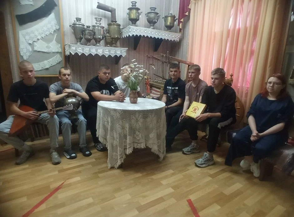 #АнтинаркотическийМесячник #ВместеПротивНаркотиков #ЗдоровыйОбразЖизни #чернскиймузей Сотрудниками Ч