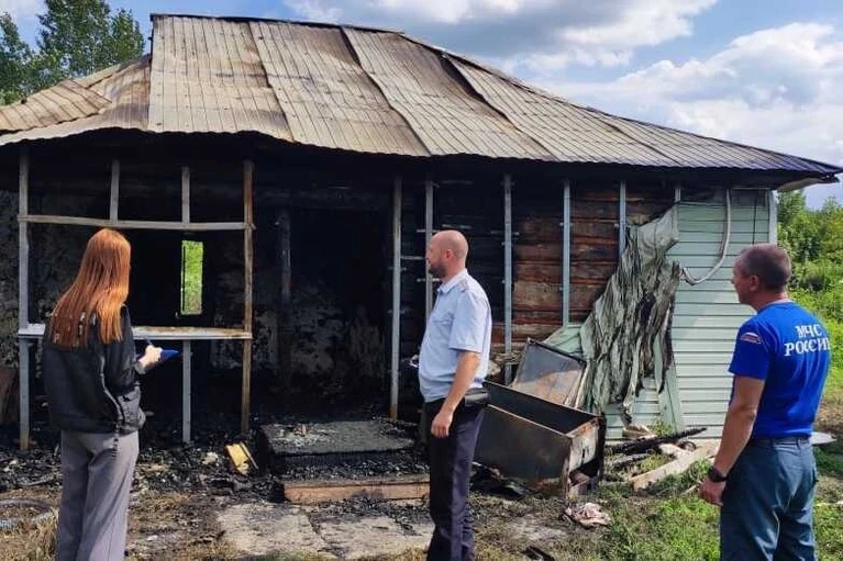 На Алтае осудили женщину, которая потеряла дочь в пожаре.

Жительница Усть-Калманского района Алтайс