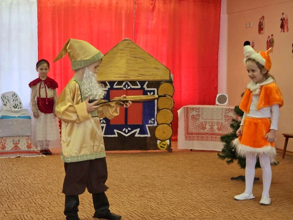 ТЕАТРАЛЬНАЯ НЕДЕЛЯ ЗАВЕРШИЛАСЬ ДОБРЫМИ СКАЗКАМИ!  🌟 Показы сказок народов России прошли и в других д