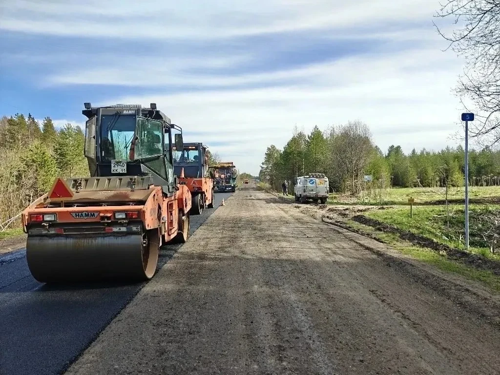 🚧 В Прилузье стартовал ремонт дороги Летка – Прокопьевка.  Сейчас работы ведутся на участке с 1 по 7