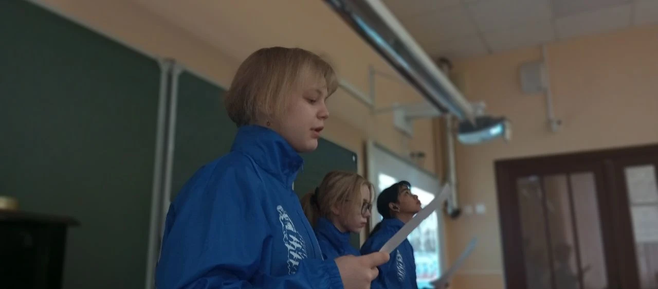 📢 Школьный патриотический урок: "Крым – часть России"  18 марта в нашей школе прошли тематические вс