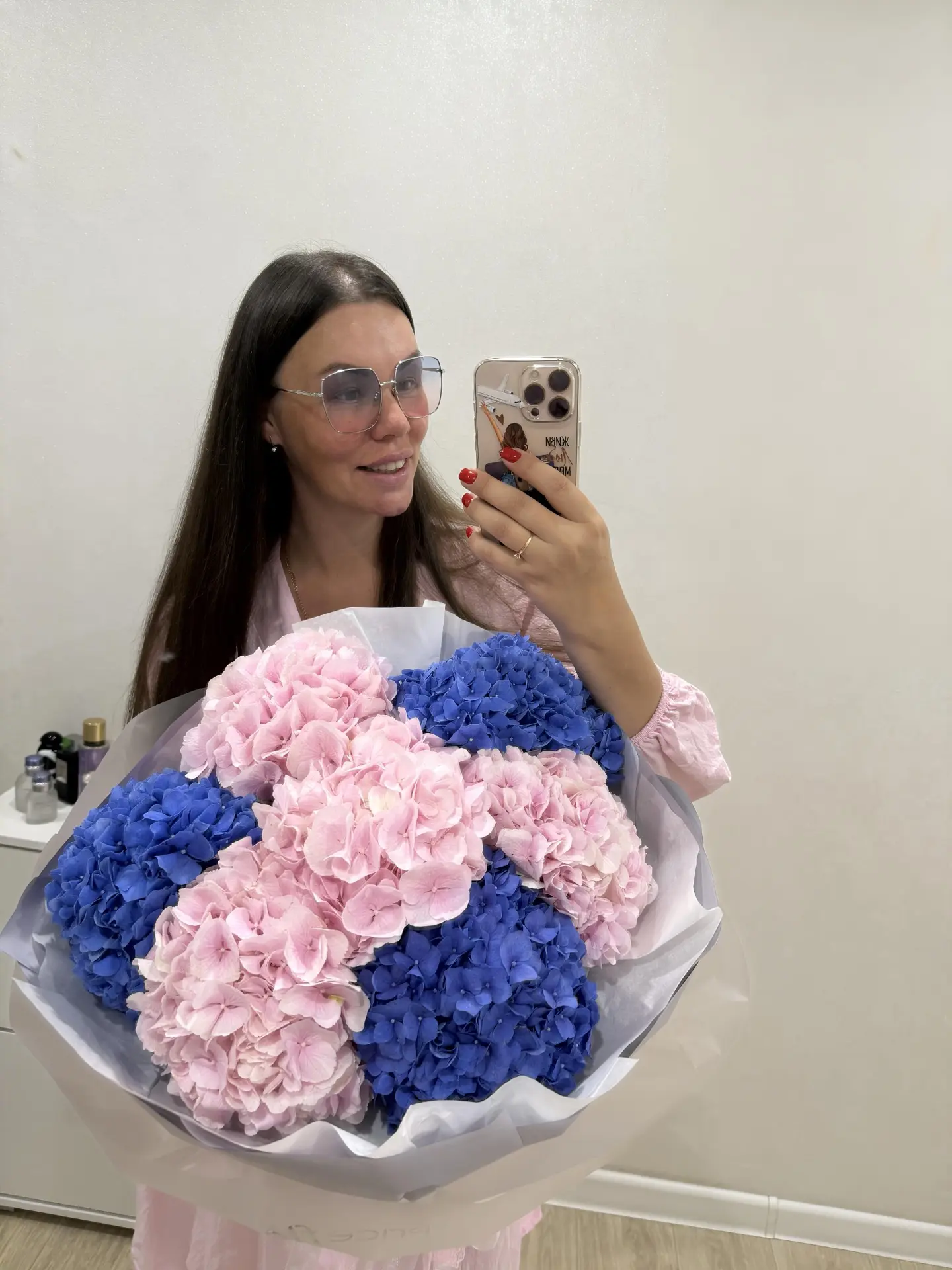 Цветы без повода🩷 Любить не перелюбить💕