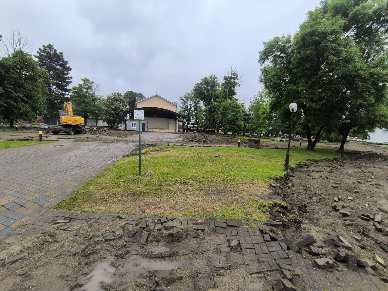Очень интересно, каким будет новый фонтан в городском парке!? Ваши идеи и мысли? 💧