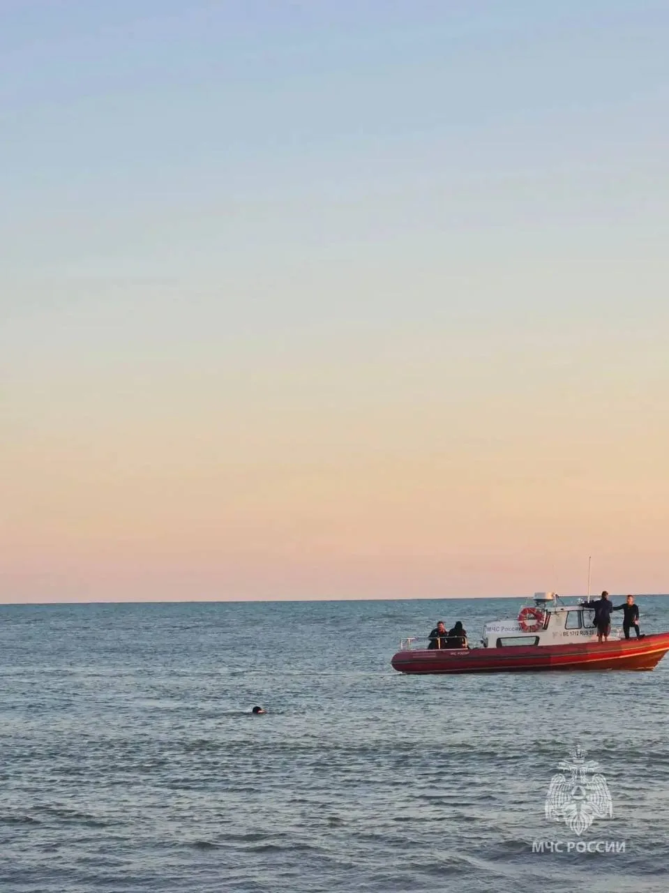 🌊 Туриста, которого унесло в море в Сочи, до сих пор не нашли.  

Все произошло 27 июля у пляжа «Ба