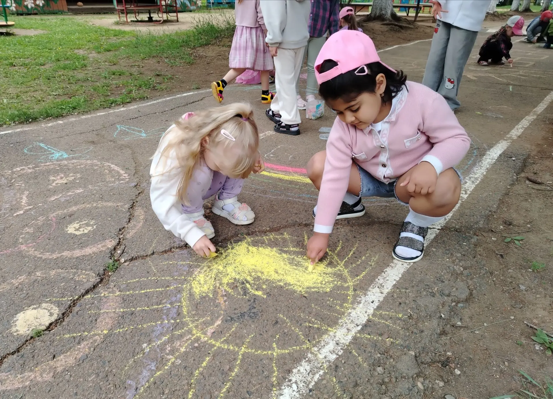 🎨 Множество необычных и увлекательных праздников придумано человечеством, и один из них — День рисо