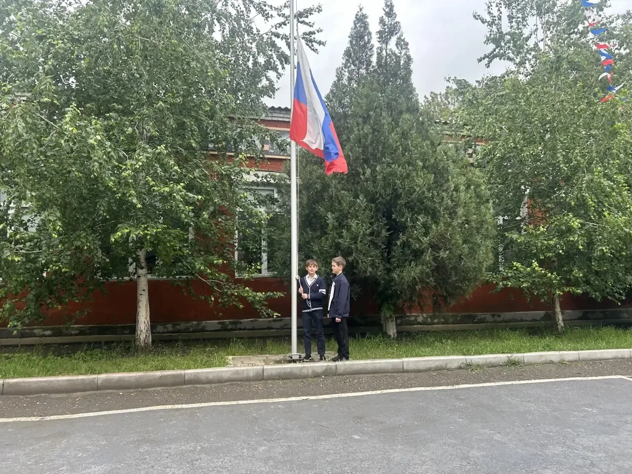 Учебная неделя началась с Разговоров о важном