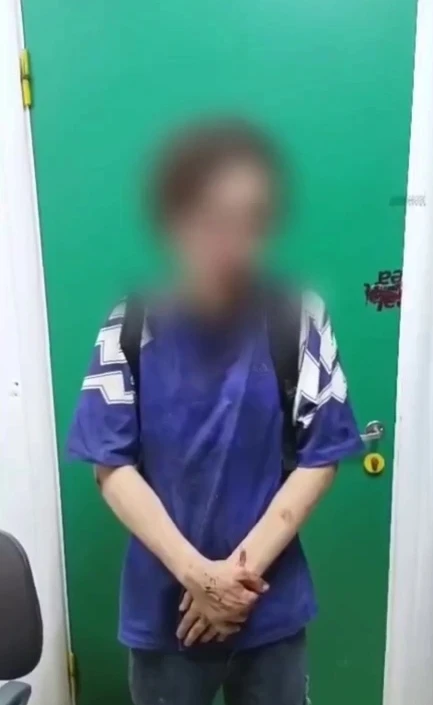 🚨 В Люберцах любитель «бесплатных покупок» попался с коньяком и стейками