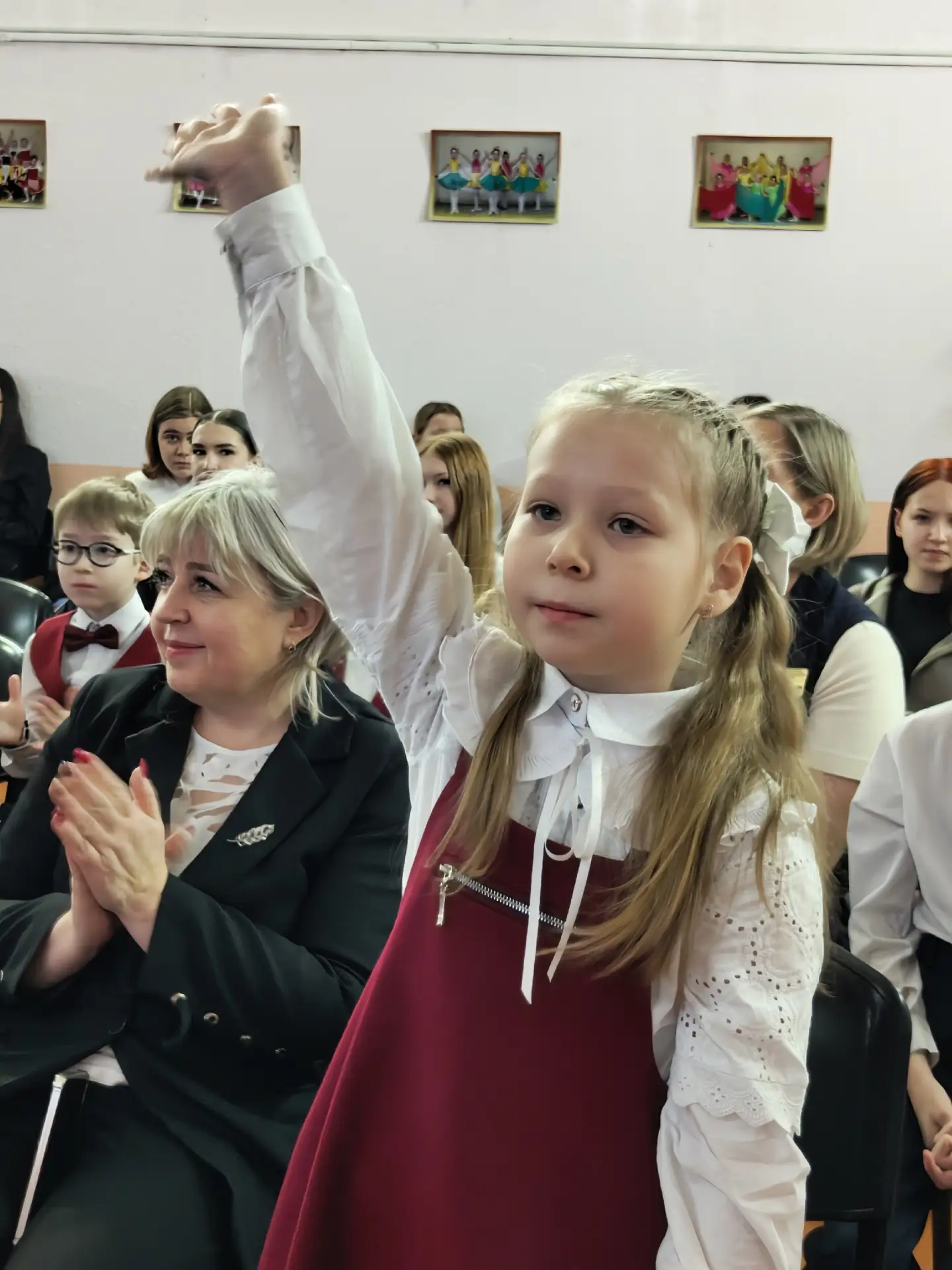 ✨ Наша школа зажигает таланты: старт конкурса «Ученик года — 2026»!  Сегодня в нашей любимой школе №