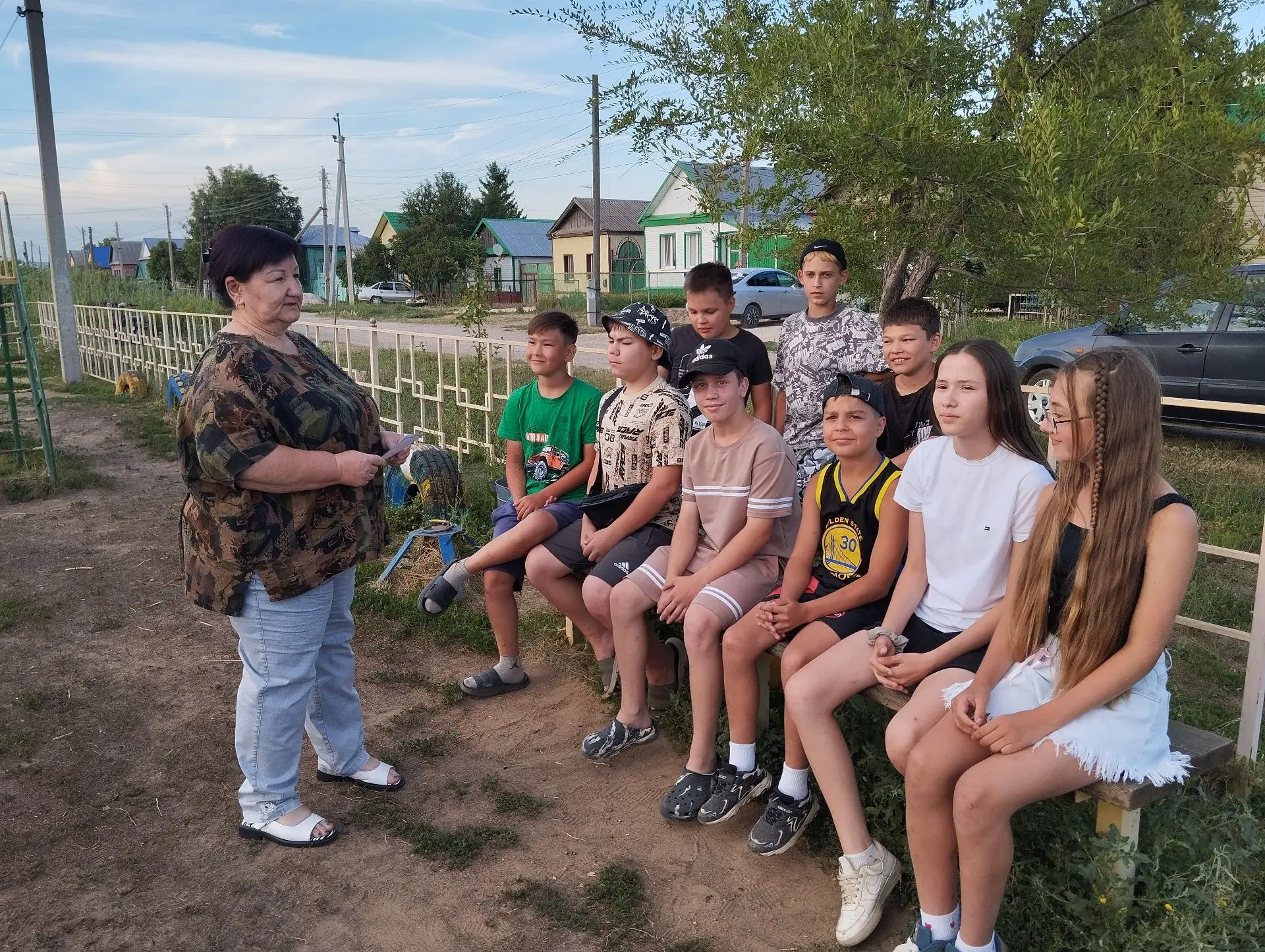 В рамках Единого дня профилактики вовлечения несовершеннолетних в совершение административных правон