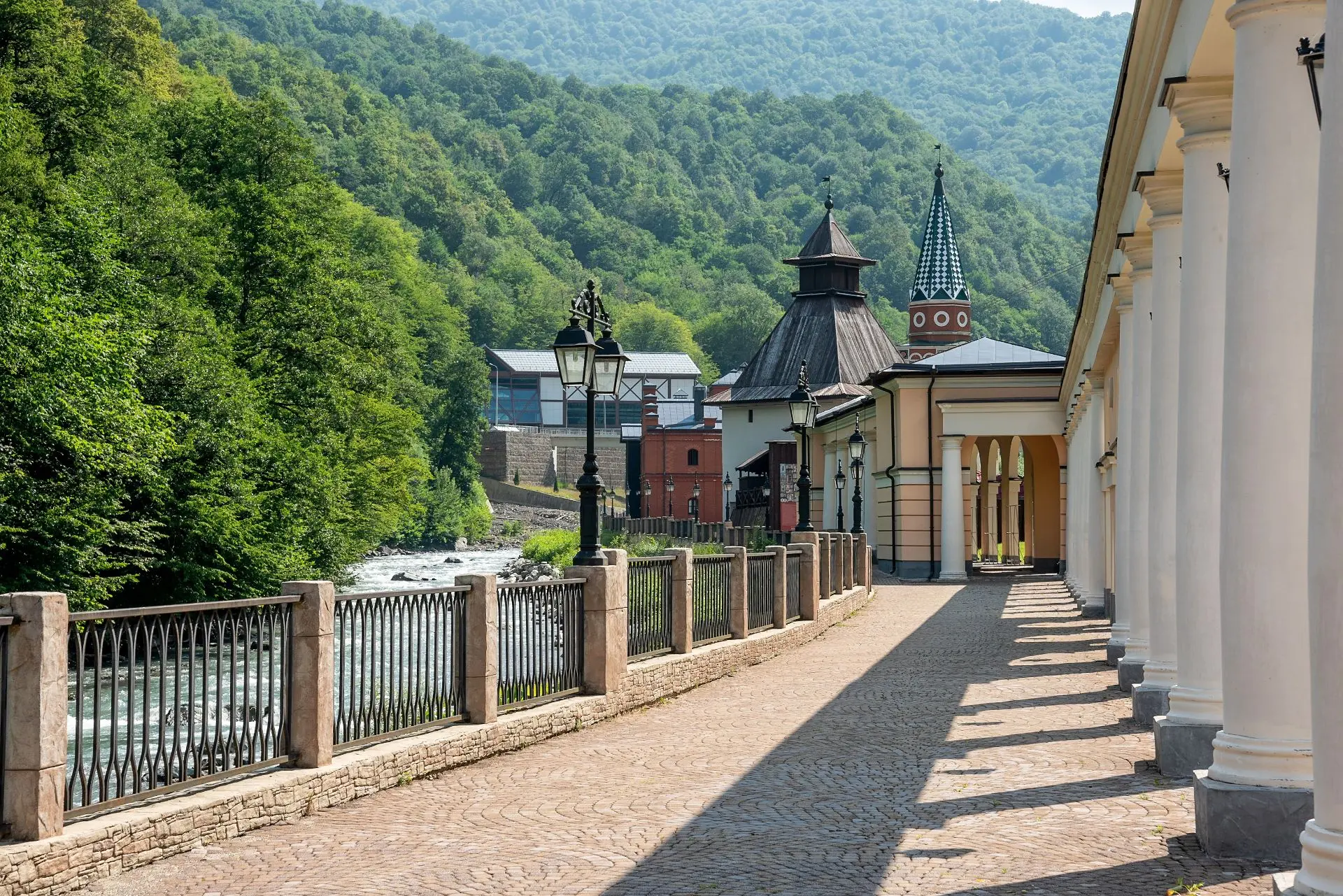 🌞 Бархатный сезон набирает обороты! Не пропустите период скидок и ярких мероприятий