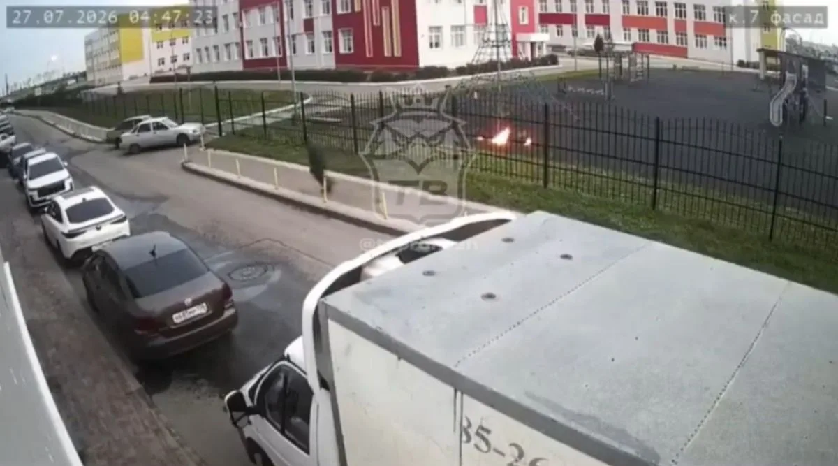 Поджигатель бросил бутылку с горючей смесью в школу в микрорайоне Черемушки
https://voronezhnews.ru/