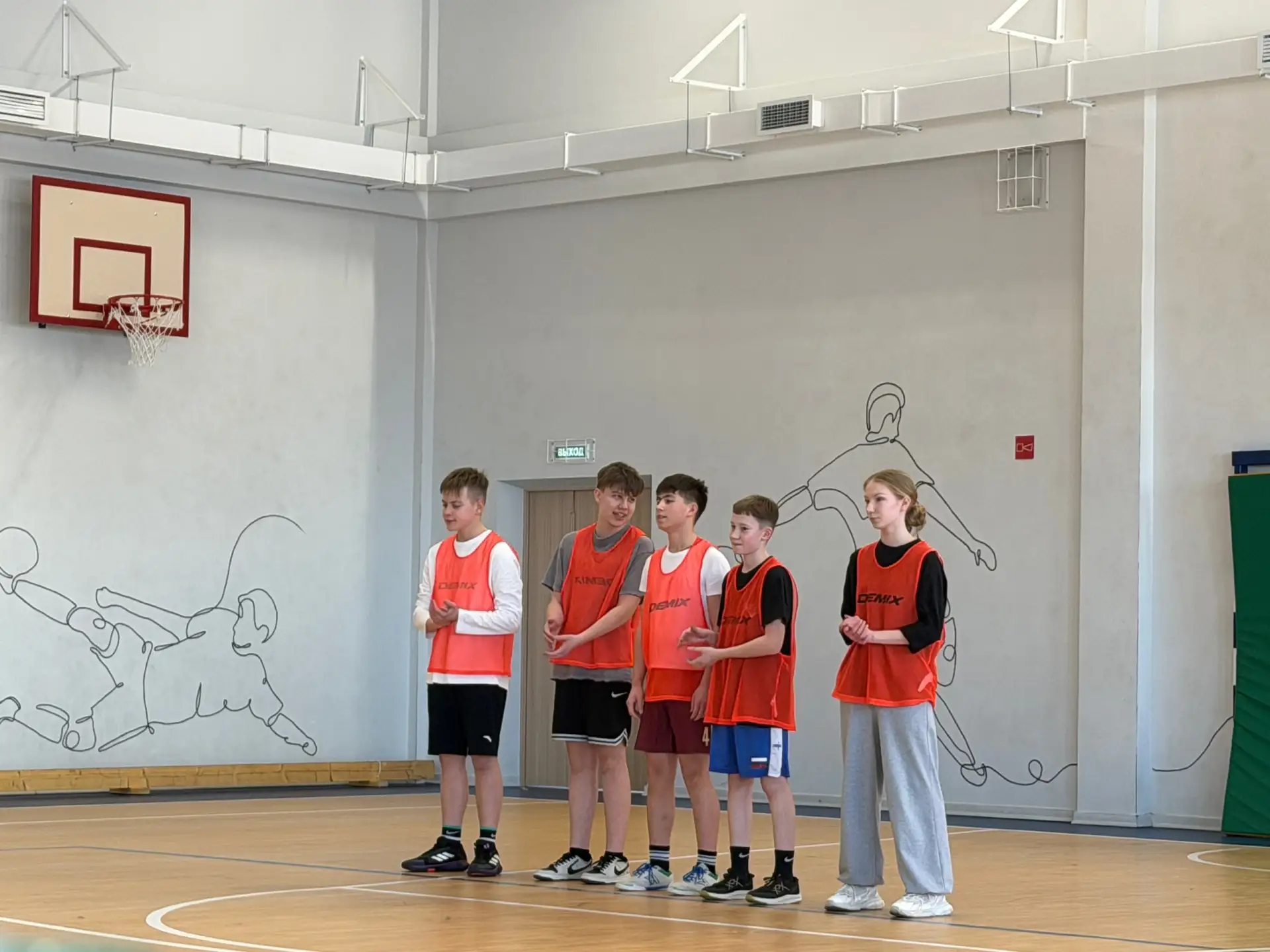 Результаты турнира по баскетболу🏀:  ~ 7-е классы: 1 место - 7Е 2 место - 7А 3 место - 7З  ~ 8-е клас