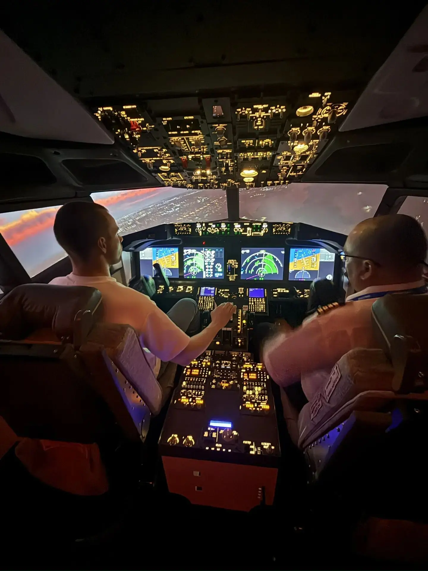 🛩️ Как я чуть не стал пилотом, но сцепление подвело