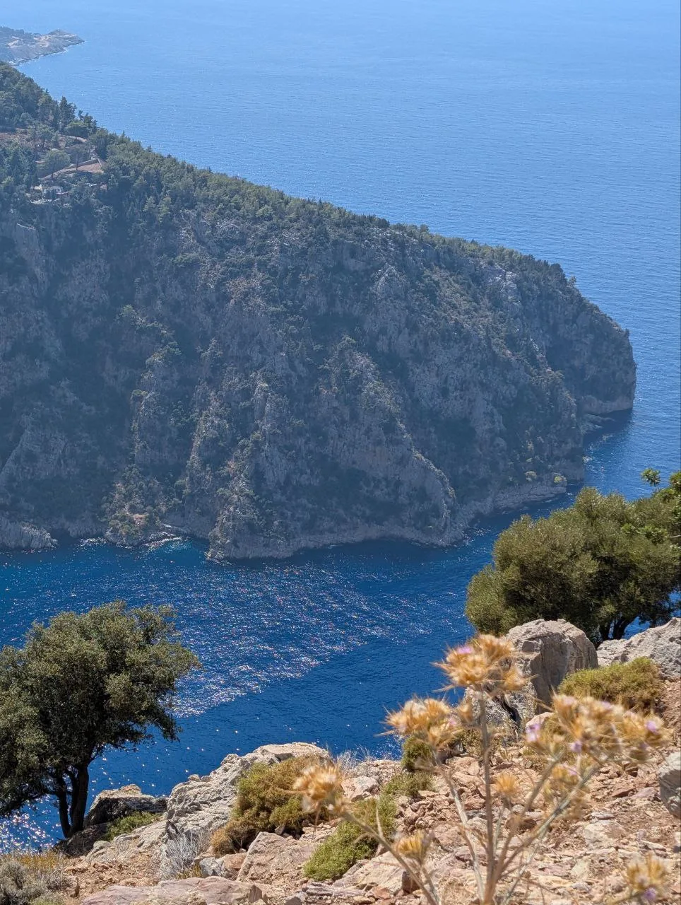 🇹🇷 Кемер, Турция | Море впечатлений

Горы, сосны и кристально чистое море
                        