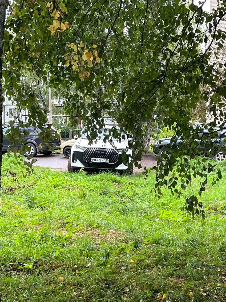 Доброе утро. А что это у нас тут на мкр.Чкаловском появилось? «Уважаемый автомобиль» с ...