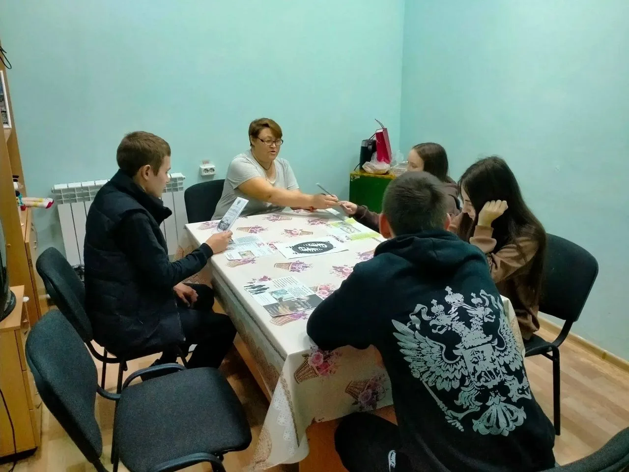 В Нижне-Колчуринском СДК прошёл тематический час «Молодёжь против коррупции». Участники...