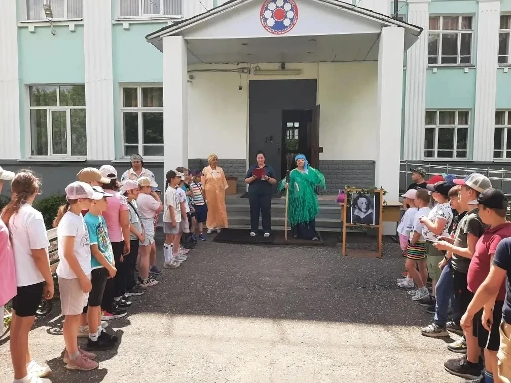 Разностороннее развитие на летних досуговых площадках «Родника»

Лето в «Роднике» — это не только от