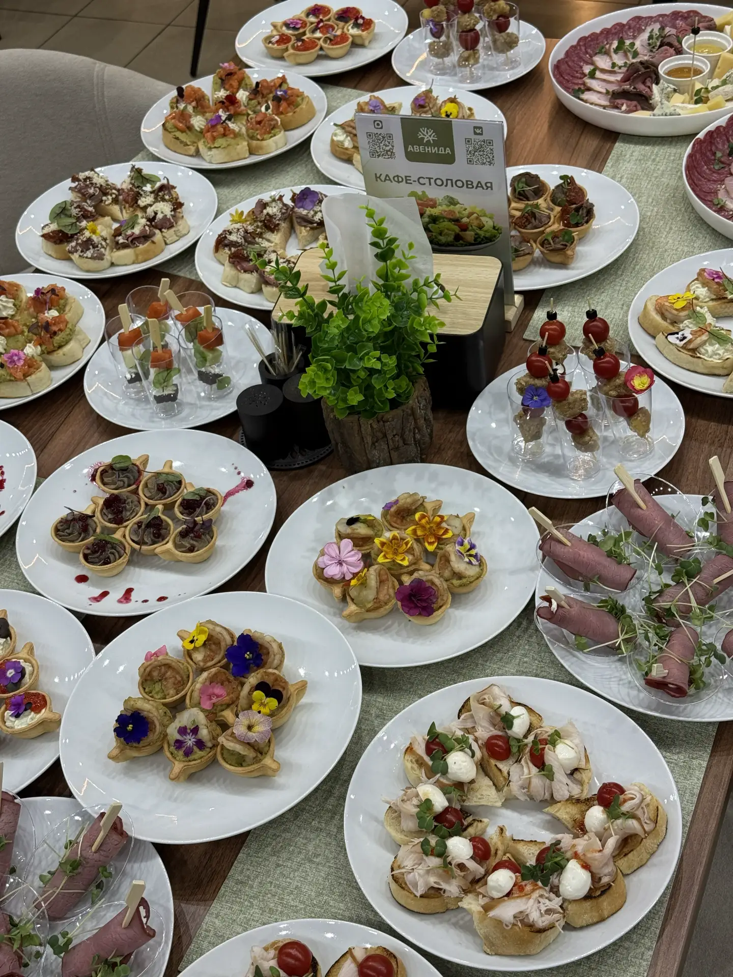 5 поводов заказать небольшой фуршет 🍽