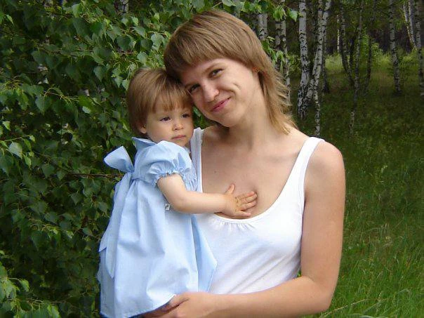 С днем России  поздравлять я сегодня не буду! 😀😋

Потому что.. что? Потому что у меня  сегодня дру