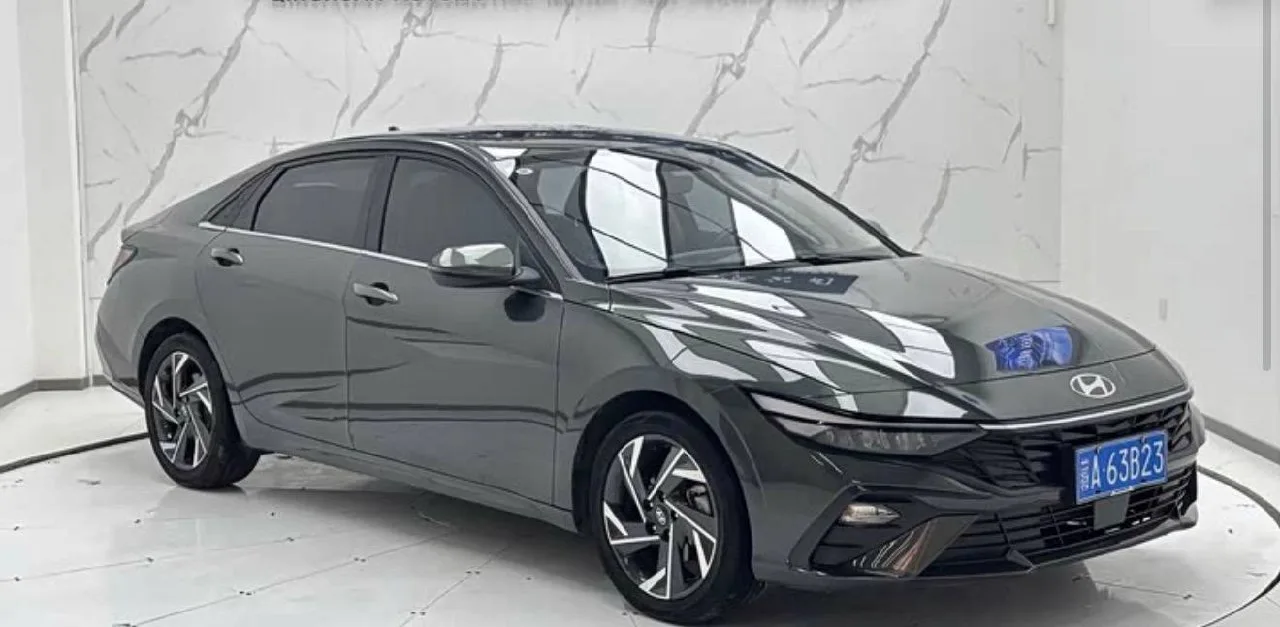 Hyundai Elantra