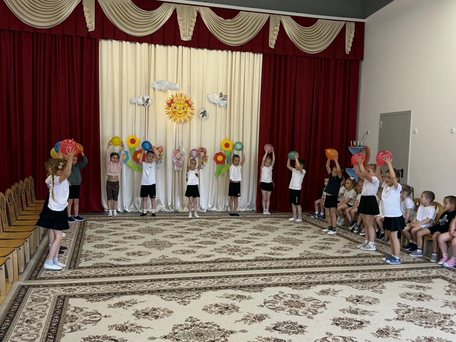 1 июня, это не только долгожданное начало лета, это праздник всех девчонок и мальчишек-...