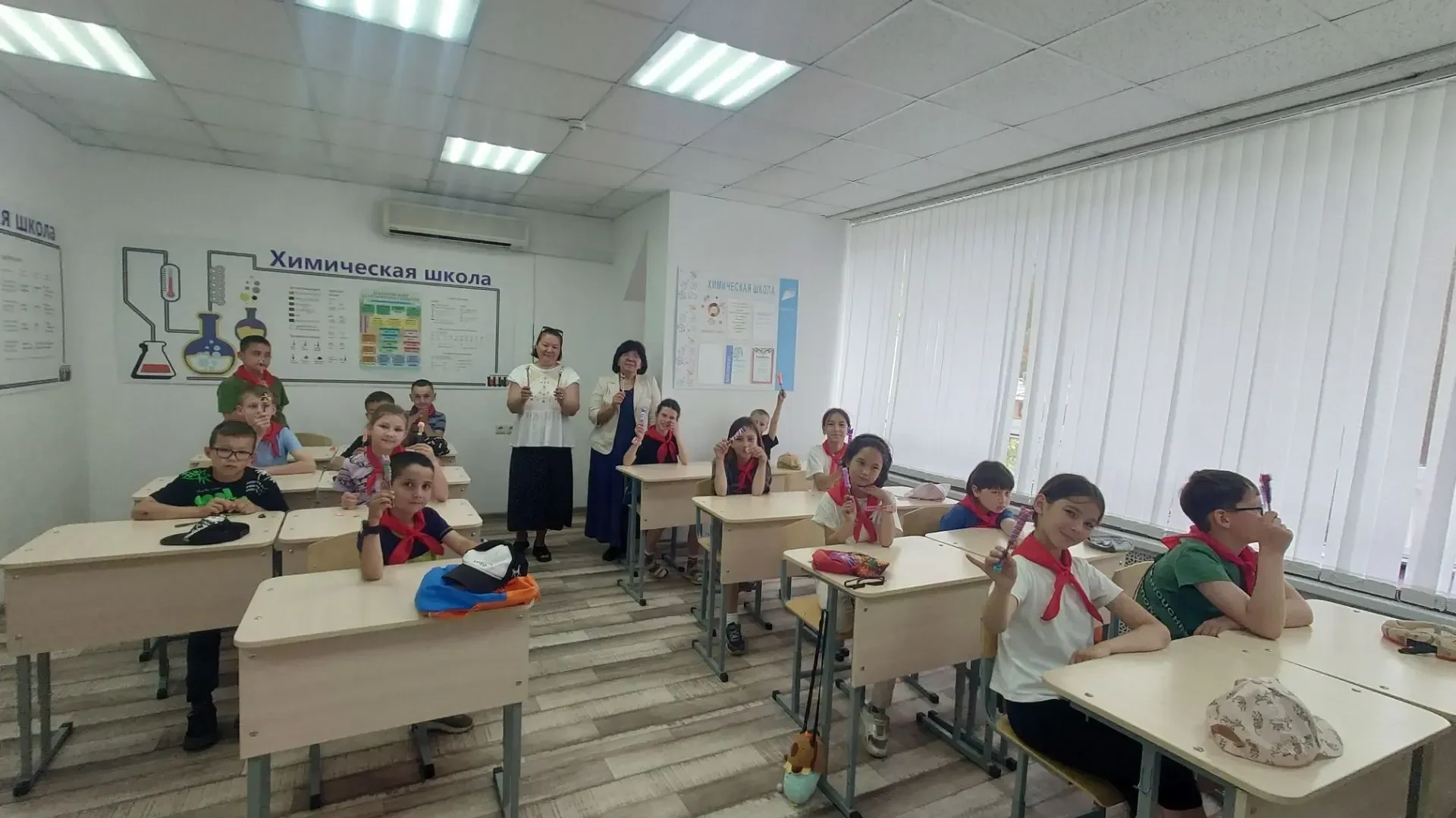 На днях в МАОУ ЦРиТ ДО "Город талантов" было особенно весело и познавательно! Мы принимали ребят из 
