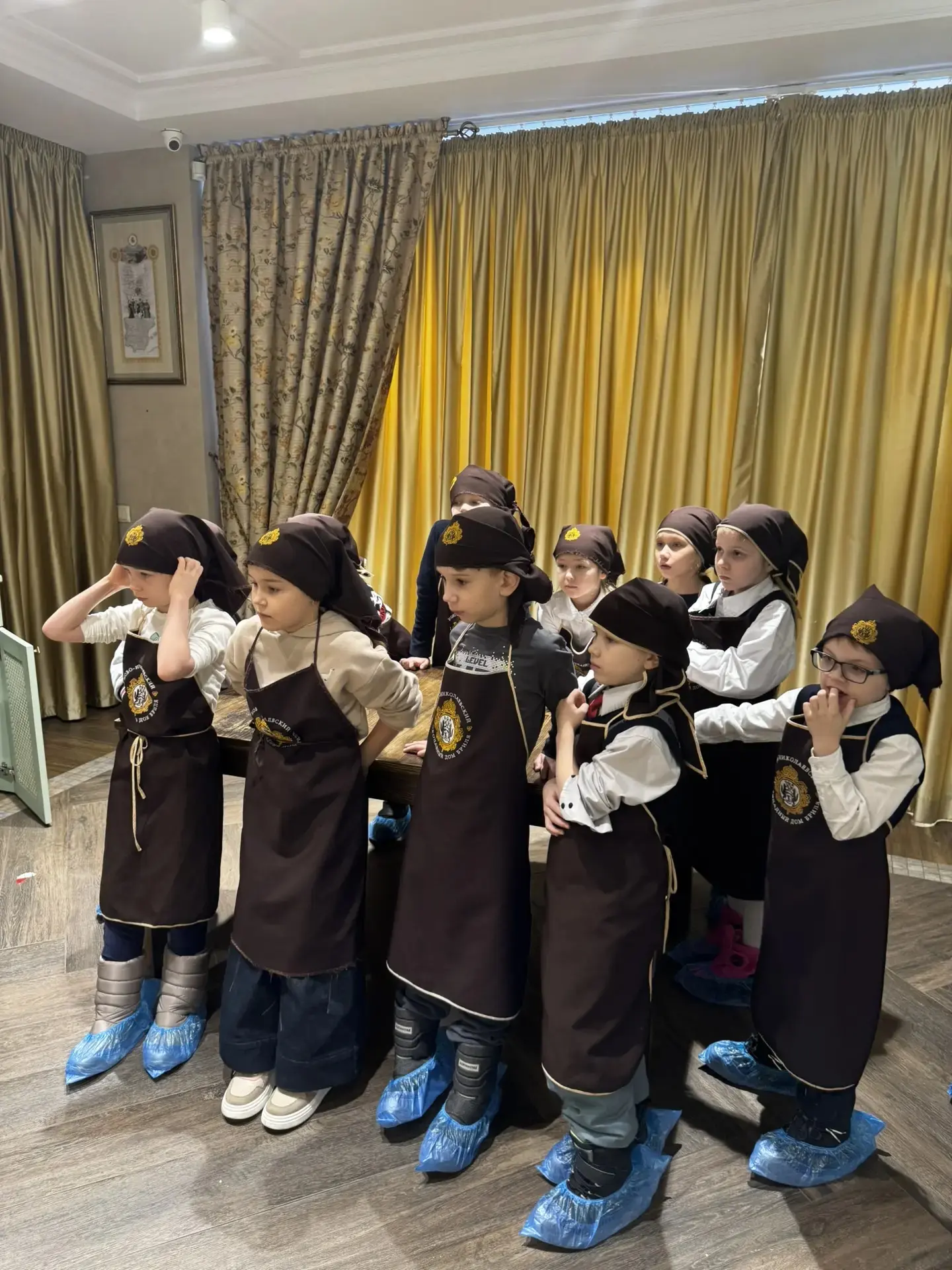 🍫ШОКОЛАДНЫЙ ДОМ БРИЛЯ🍫  ✨️ Ученики 1 «Б» отправились на экскурсию в шоколадный дом Бриля. Это путеше