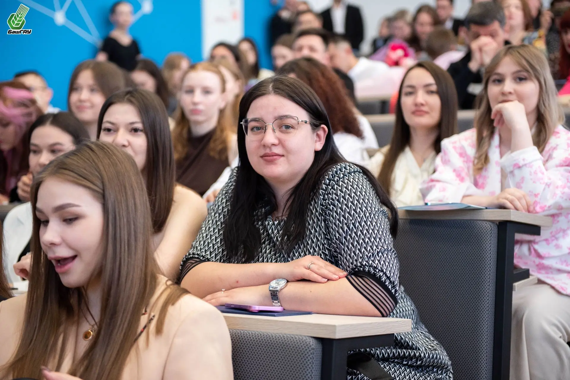 📃🎓БашГАУ начал торжественное вручение дипломов выпускникам заочной формы обучения  Первыми заветные 