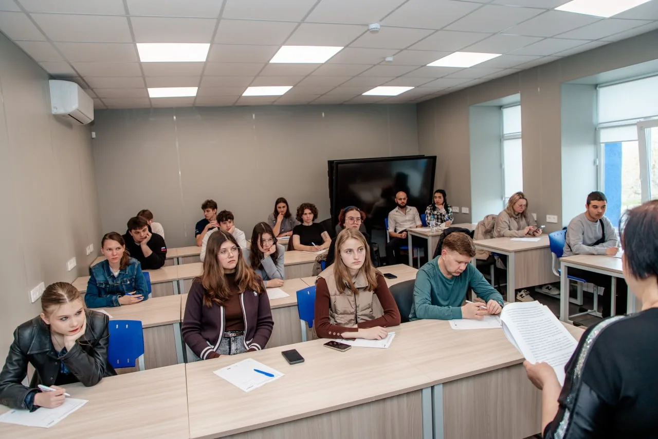 Грамотность — это тоже важный скилл! ✍️ 💻

Говорят, что инженеры и айтишники общаются только кодом 