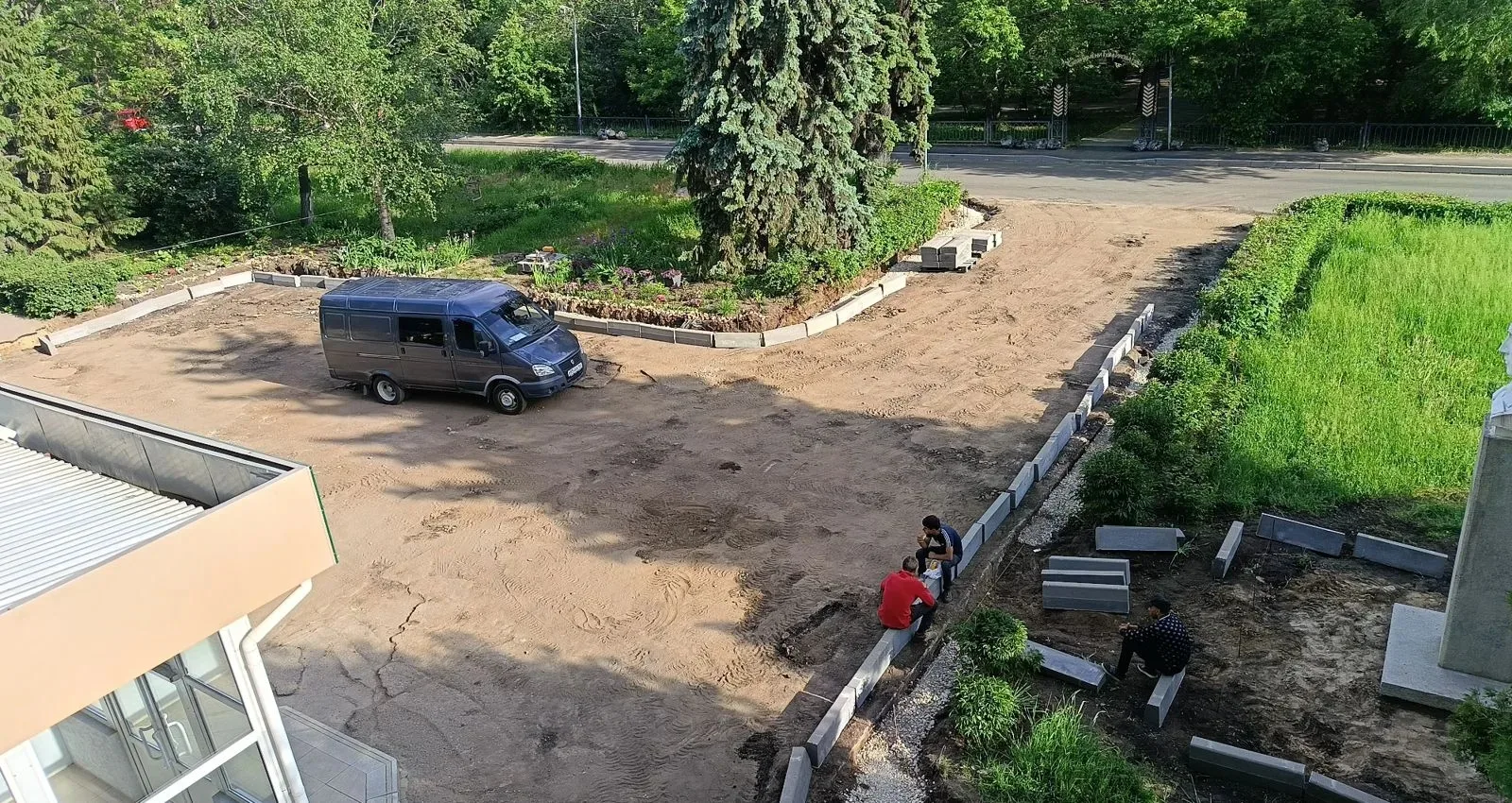 Слово и дело в решении актуального вопроса.