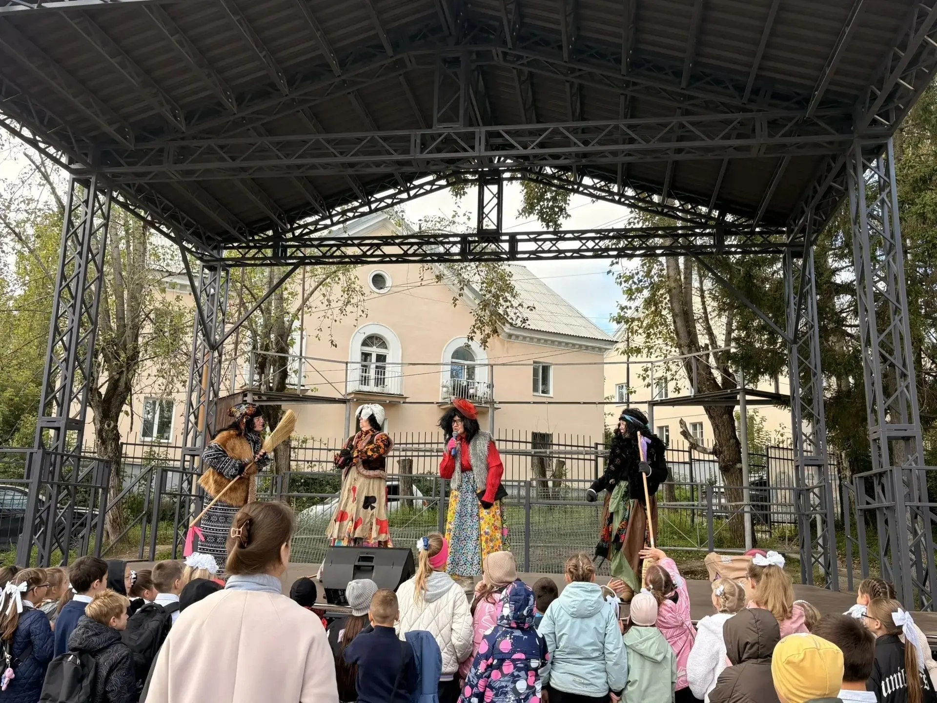 🚂 Поезд в Страну Знаний отправился!