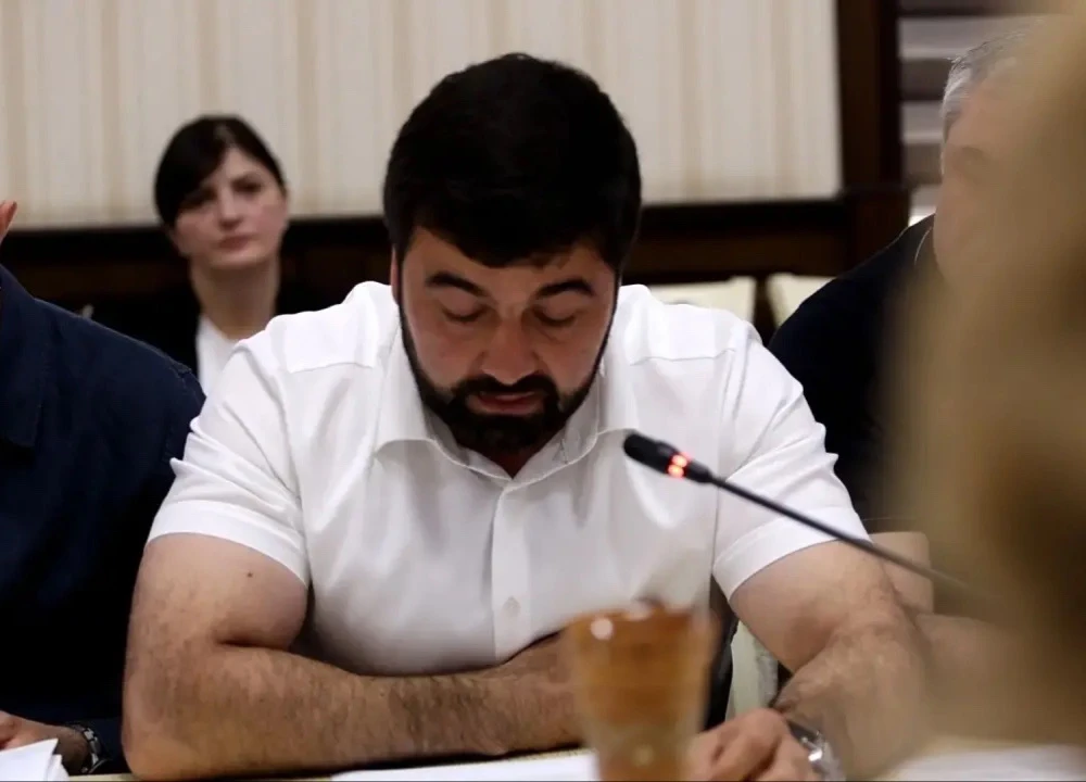 ⚡️Начальник Управления по жилищным вопросам Руслан Аскендеров сообщил о сохраняющихся п...