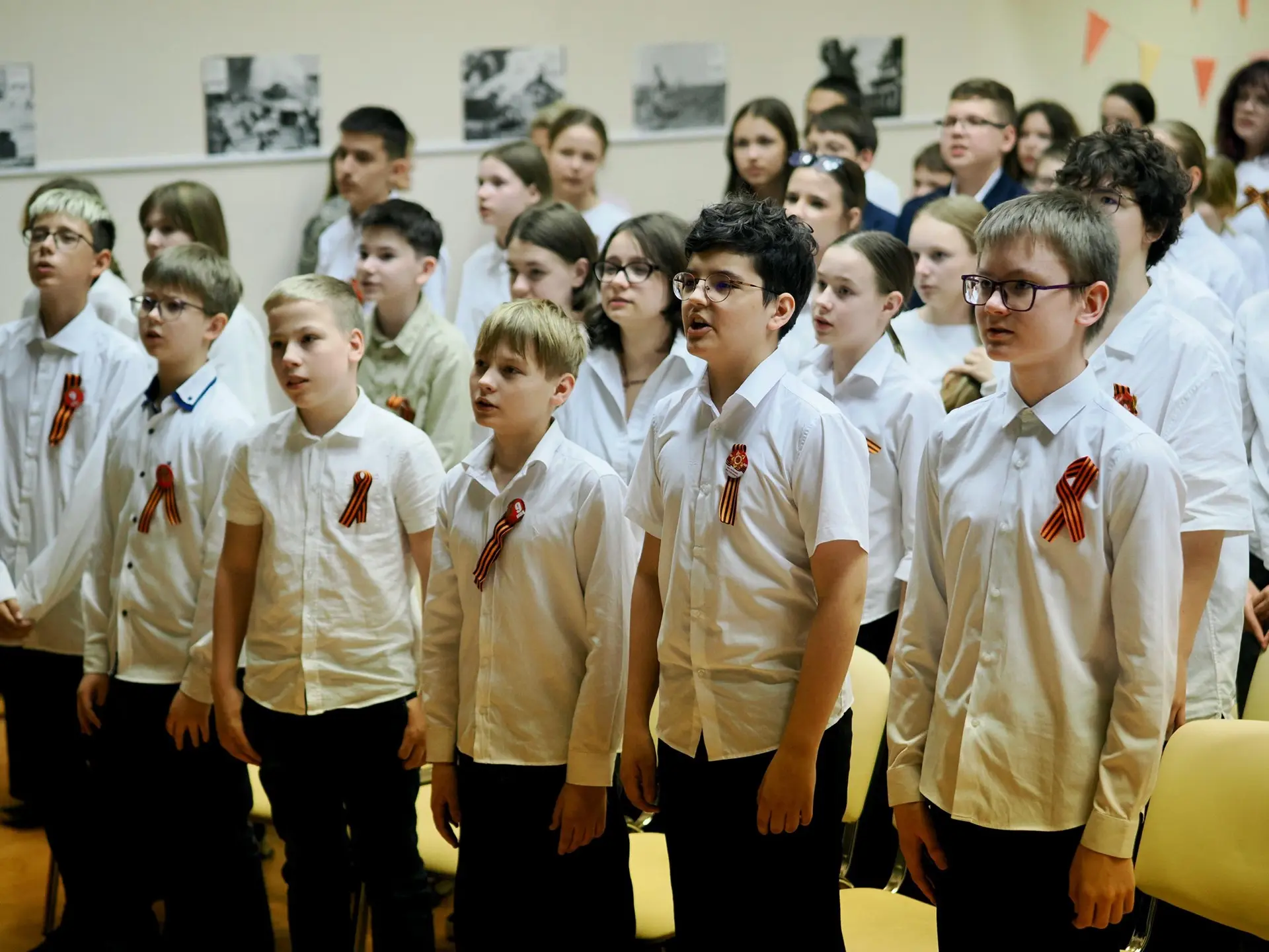 ПЕСНИ ВОЕННЫХ ЛЕТ (Часть 3)  🙌 Все дни на этой неделе в каждом корпусе «Глории» были наполнены празд