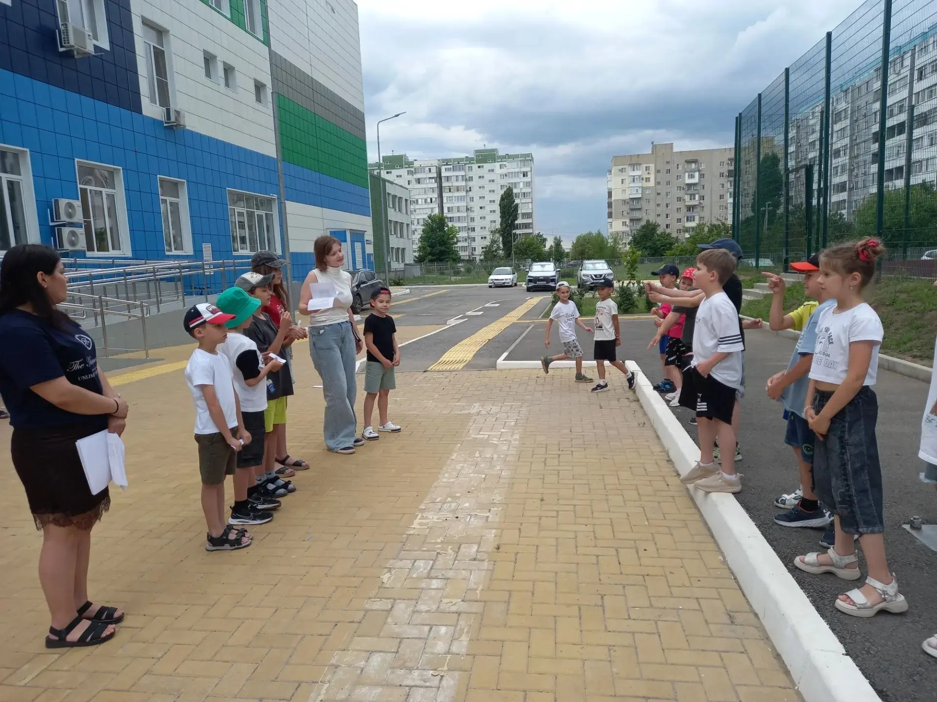 13-й день летнего лагеря прошел под названием: «День ПДД».🚲⚠️
🤸‍♀️День начался по традиции с заряд