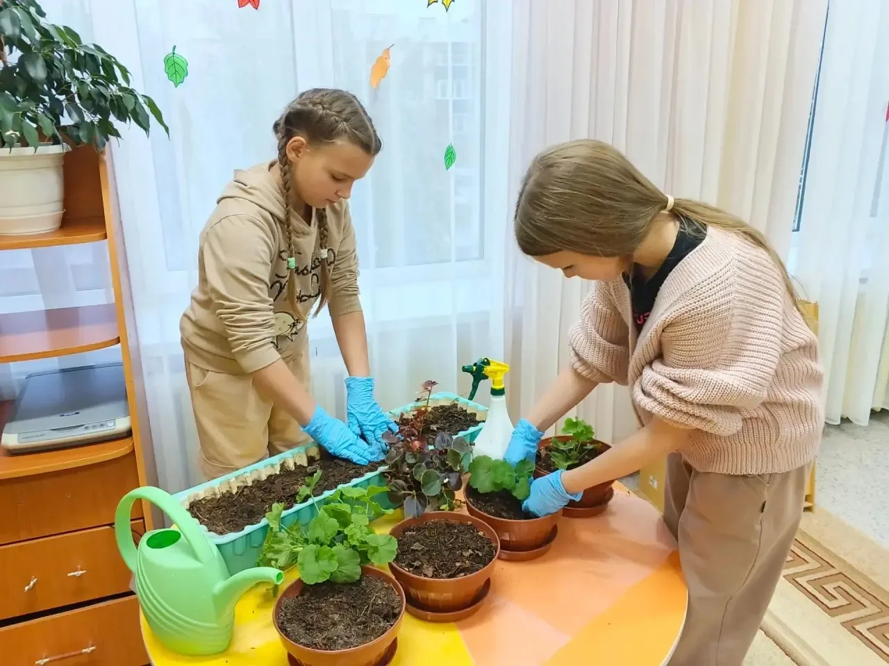 ✨ Сегодня в нашем центре прошло увлекательное занятие: ребята вместе с воспитателем нау...