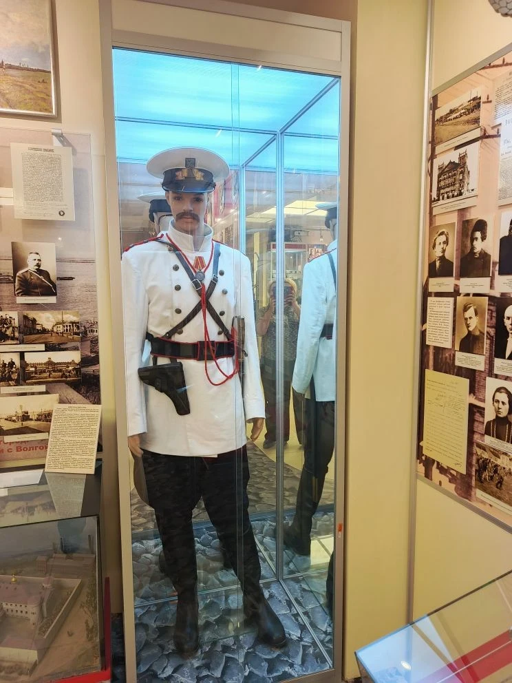🏛 Экскурсия в музей полиции 🏛  23 марта обучающиеся 7 «И» класса МАОУ «Школа 176» вместе с классным 