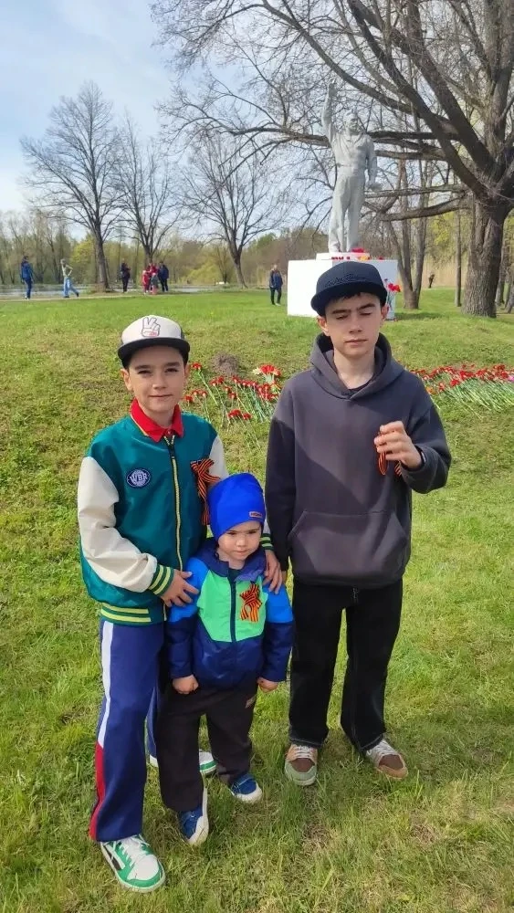 Продолжаем праздничную фотоподборку!  С Праздником, дорогие друзья!