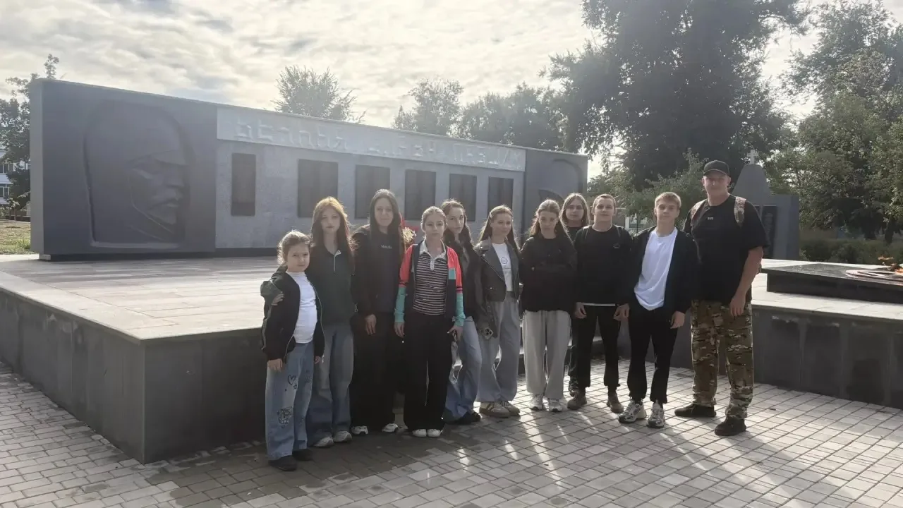 В честь Всемирного дня туризма, специалистами Молодёжного центра совместно со школьника...