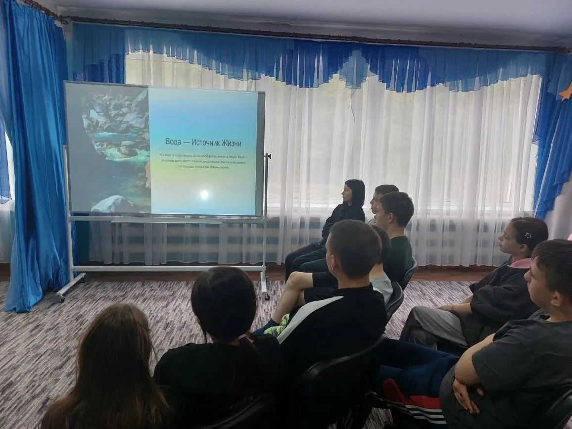 «Вода — источник жизни»: в Тындинском СРЦН прошел веселый КВН 💧🎭

В нашем центре прошло необычное 