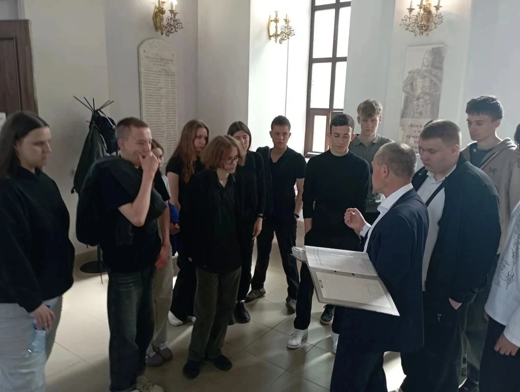 🕯 «Судьбы, опаленные войной»: студенты ОАТК в «Доме Памяти» и у Вечного огня  Сегодня для студентов 