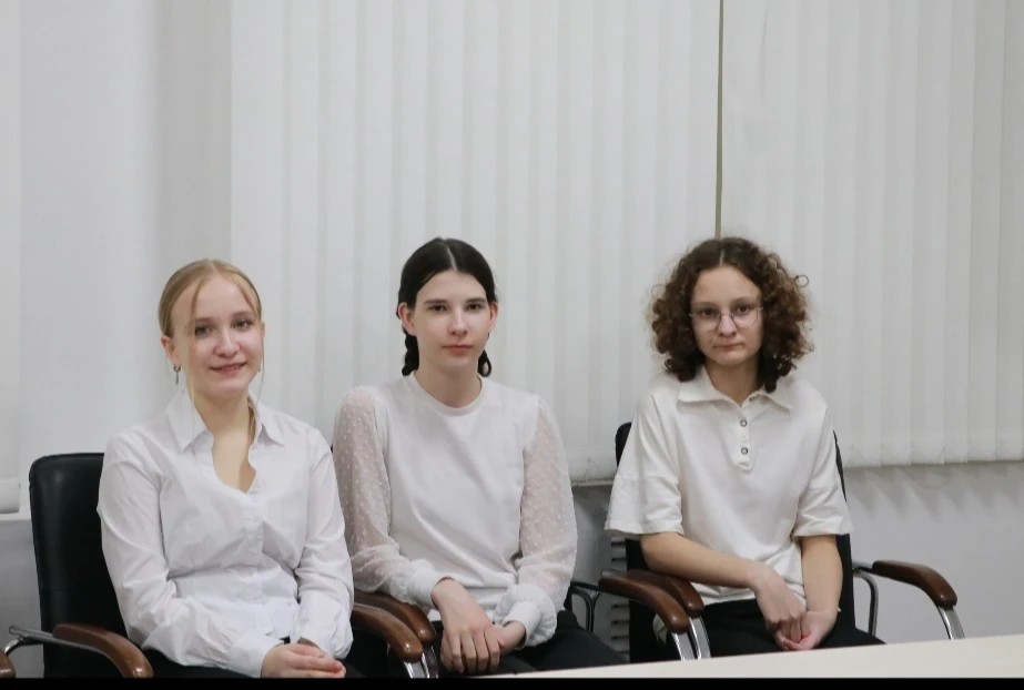 📢 Прямо сейчас в самарском центре одарённых детей «Вега» проходит профильная смена «Музыкальное иску