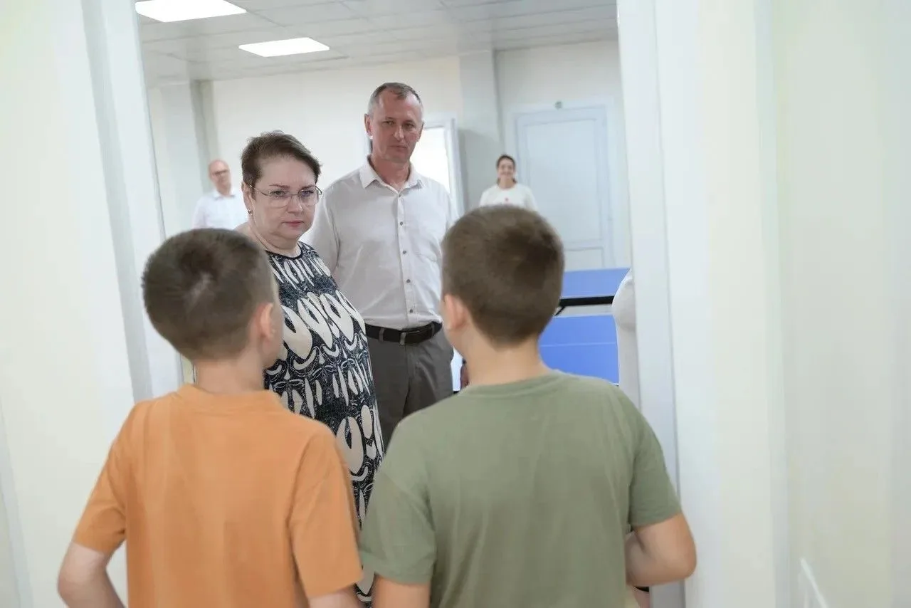 Вице-губернатор Елена Воробьева проинспектировала социальные объекты Славянского района 
 
Куратор с