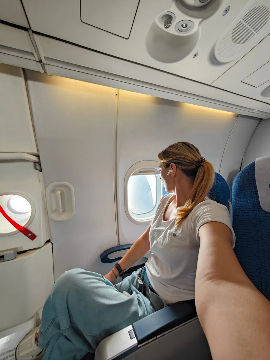 🛫 Ребят, раскрываю карты: я в Чанчуне! И долетела так быстро, что даже серию сериальчи...