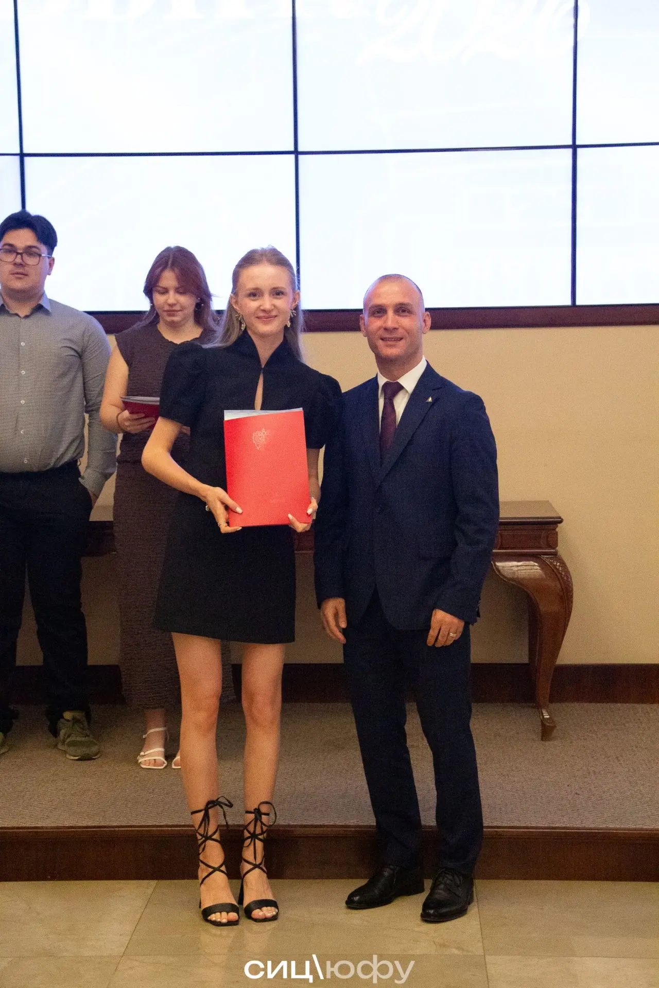 Неделю идут выпуски из нашего университета 😊 Расстаёмся не навсегда, ждем в Alma mater 🤗 Друзья, в